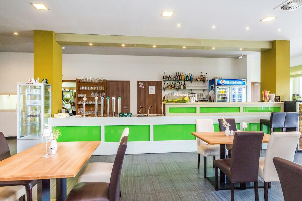 Nad Kralovnou & Restaurant 3* Praga