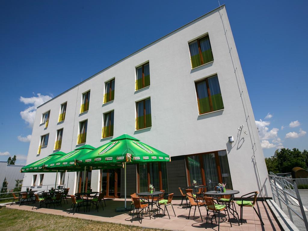 Hotel Nad Kralovnou & Restaurant Praga