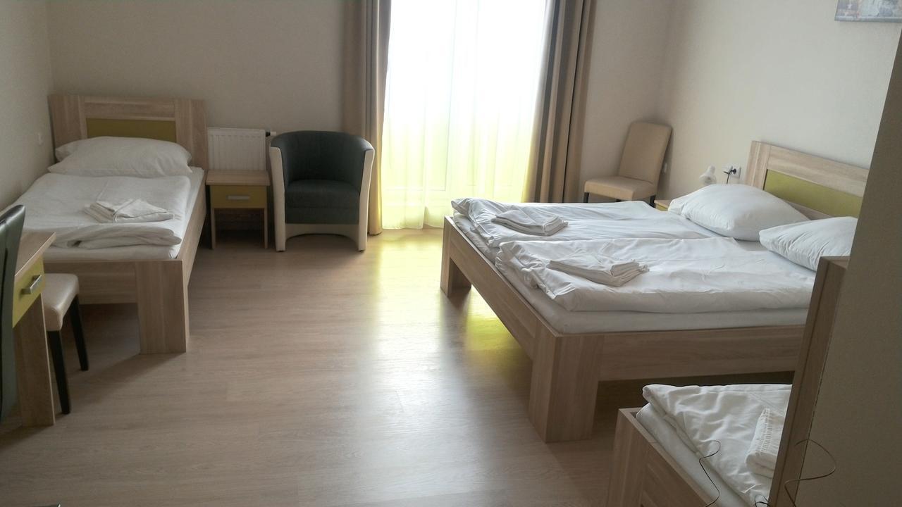 Nad Kralovnou & Restaurant Hotel